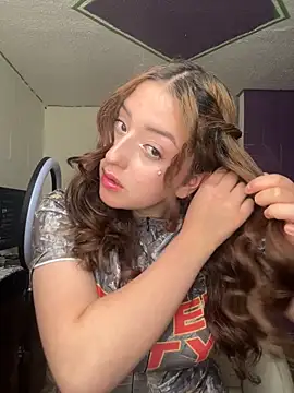 Snapshot of Baby__Otaku chatting on October 3, 2025, 7:00 pm Baby Otaku online show from October 3, 2025, 7:00 pm