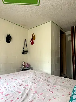 Snapshot of Baby__Otaku chatting on October 5, 2025, 6:17 pm Baby Otaku online show from October 5, 2025, 6:17 pm