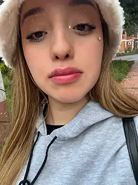 Snapshot of Baby__Otaku chatting on February 24, 2026, 10:41 pm Baby Otaku online show from February 24, 2026, 10:41 pm