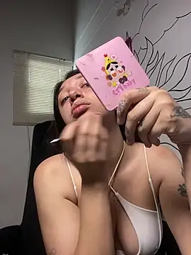 Mia  Gray online show from April 22, 2026, 5:14 pm