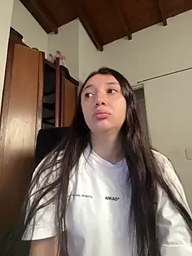 Snapshot of Mia__Gray chatting on June 5, 2026, 6:24 pm Mia Gray online show from June 5, 2026, 6:24 pm