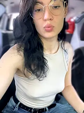 MeekyRich online show from September 9, 2025, 3:28 am