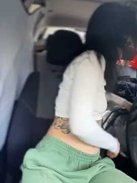 MeekyRich online show from October 1, 2025, 4:07 am