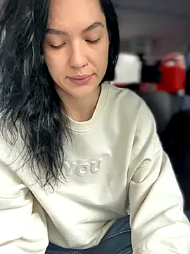 MeekyRich online show from October 6, 2025, 4:10 am