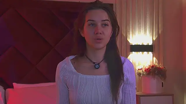 StacyHarland online show from October 13, 2025, 4:34 am