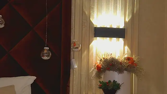 Snapshot of StacyHarland chatting on December 14, 2025, 4:29 am StacyHarland online show from December 14, 2025, 4:29 am