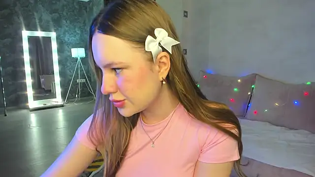 Candy Cansew online show from January 9, 2026, 1:08 am