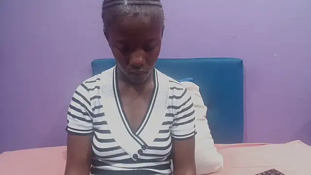 sexykea2002x online show from April 20, 2026, 5:21 am