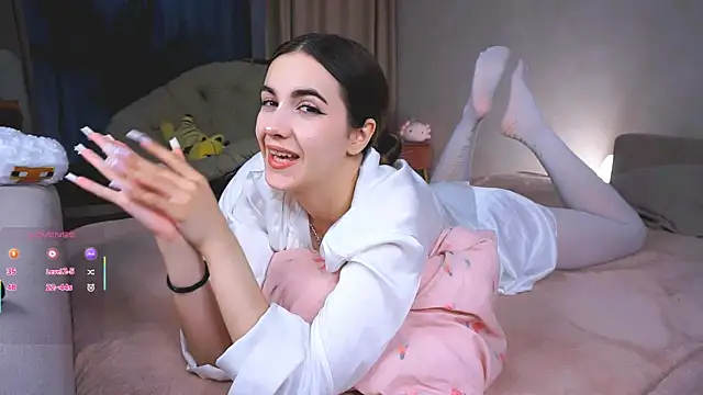 CupSizeGirl online show from September 23, 2025, 4:21 pm