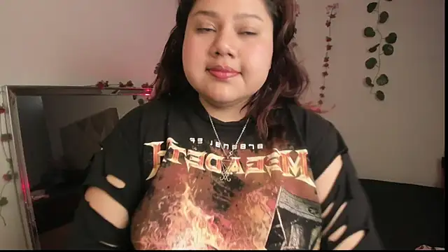 Paprika  online show from September 24, 2025, 6:44 pm