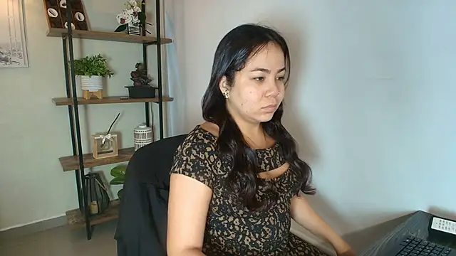  Victoria Collins online show from March 29, 2026, 11:10 am