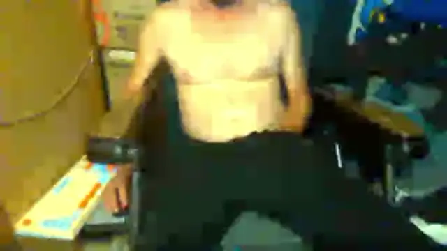 Snapshot of Lovyourpuss chatting on June 14, 2026, 12:52 am Lovyourpuss online show from June 14, 2026, 12:52 am