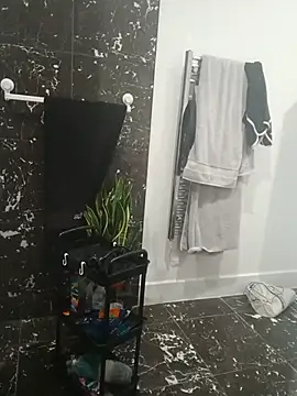 Snapshot of CloudyMuscleBeefy chatting on November 8, 2025, 11:43 am CloudyMuscleBeefy online show from November 8, 2025, 11:43 am