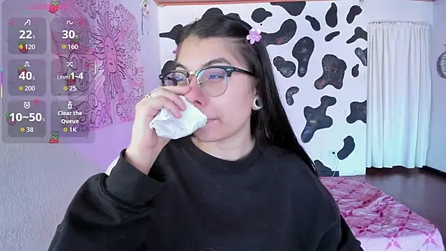 abbie jensen  online show from September 20, 2025, 8:21 pm