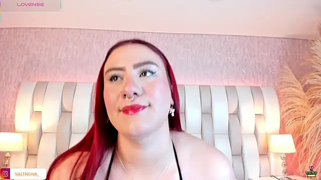 valt  online show from October 10, 2025, 9:03 pm