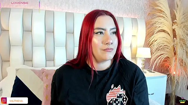 valt  online show from November 3, 2025, 7:26 pm