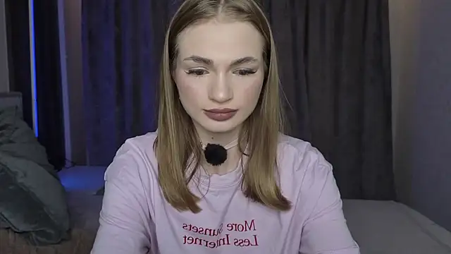 Pussyya777 online show from November 12, 2025, 12:27 pm