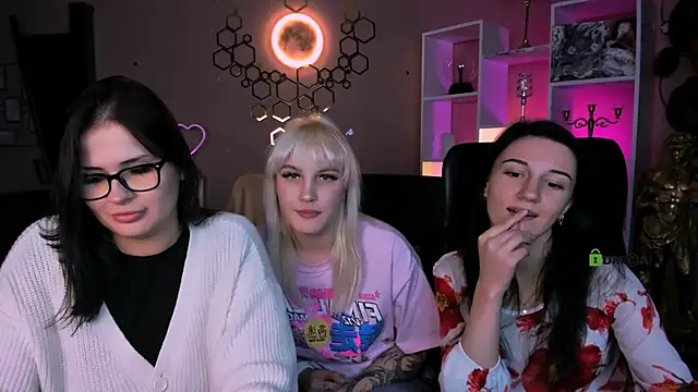 Snapshot of jeren_smile chatting on November 19, 2025, 8:31 pm jeren smile online show from November 19, 2025, 8:31 pm