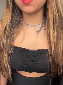 Scarlett 1819 online show from April 14, 2026, 5:08 pm