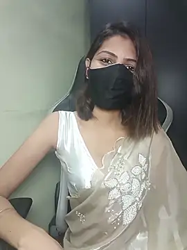 Snapshot of Isha_Sax chatting on October 27, 2025, 8:07 am Isha Sax online show from October 27, 2025, 8:07 am