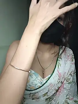 Snapshot of Isha_Sax chatting on November 7, 2025, 6:35 am Isha Sax online show from November 7, 2025, 6:35 am