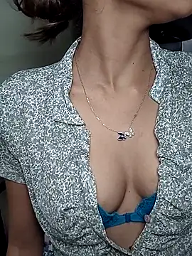 Snapshot of Isha_Sax chatting on February 12, 2026, 11:49 am Isha Sax online show from February 12, 2026, 11:49 am