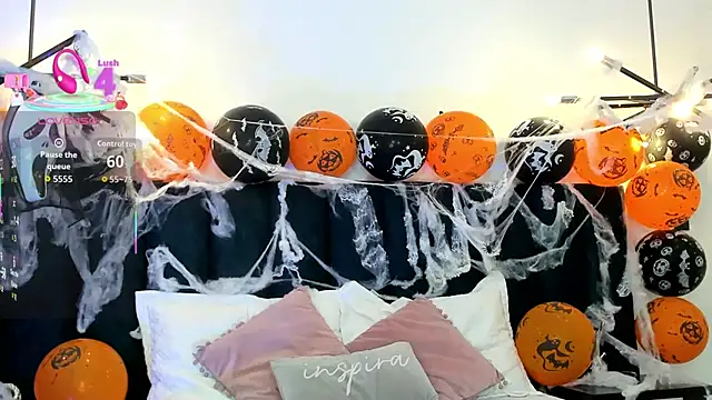 niia7 online show from October 31, 2025, 6:20 pm