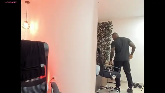 MarcusBlack  online show from April 23, 2026, 12:29 pm