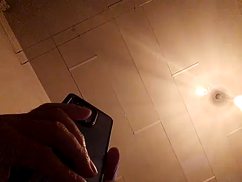 Vince072 online show from October 28, 2025, 4:42 pm