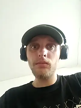 Atzekevin1998 online show from July 10, 2026, 11:57 am