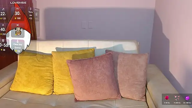 alesiamoore online show from December 3, 2025, 3:43 pm