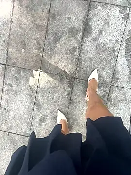 xiaoyuan01 online show from September 10, 2025, 1:38 am