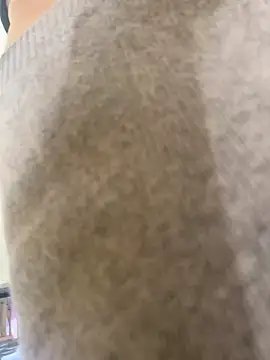 xiaoyuan01 online show from November 11, 2025, 3:06 am