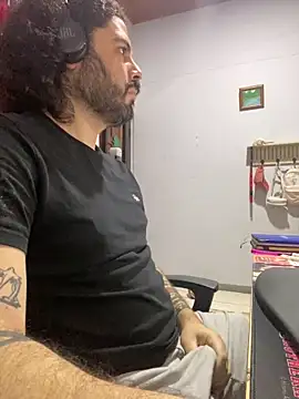 uto857 online show from September 29, 2025, 3:06 pm