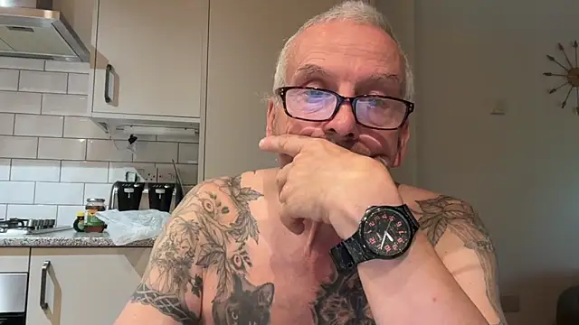 poggles online show from September 19, 2025, 7:54 am