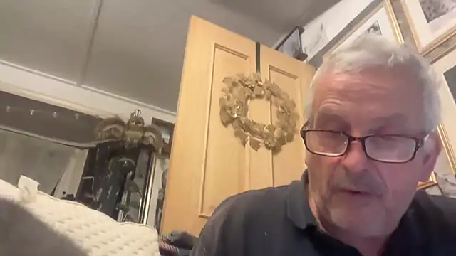 poggles online show from October 30, 2025, 9:59 pm