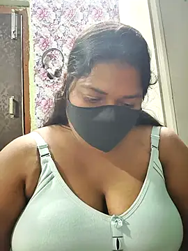 Liyaa 24 online show from April 19, 2026, 6:21 pm