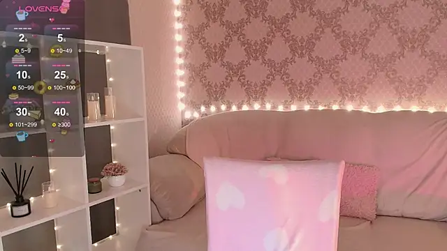 HolyMiax online show from April 21, 2026, 3:46 am