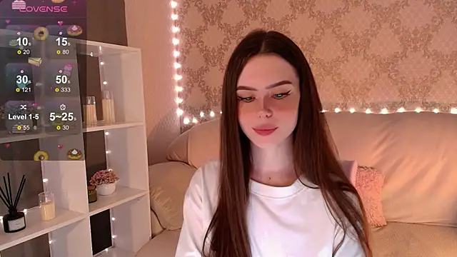 HolyMiax online show from June 25, 2026, 5:12 am