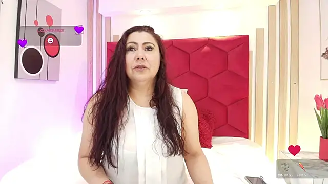 EmmaJhomson online show from April 25, 2026, 12:41 pm