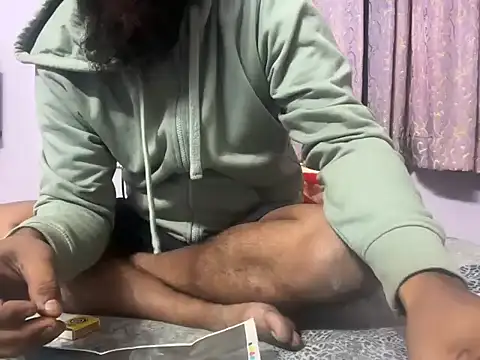 Snapshot of Matt6102 chatting on November 30, 2025, 5:06 pm Matt6102 online show from November 30, 2025, 5:06 pm