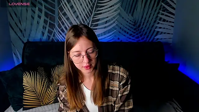 ChristyCrayme online show from October 2, 2025, 10:06 pm