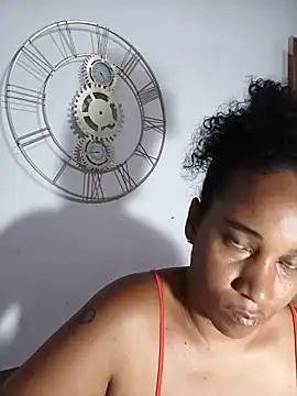 Snapshot of EbonyHorrny chatting on May 13, 2026, 11:33 pm EbonyHorrny online show from May 13, 2026, 11:33 pm