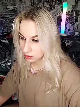 HoneyNelly online show from December 13, 2025, 11:54 pm