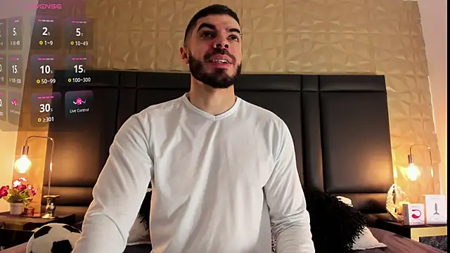 AxelThompson  online show from October 11, 2025, 11:20 am