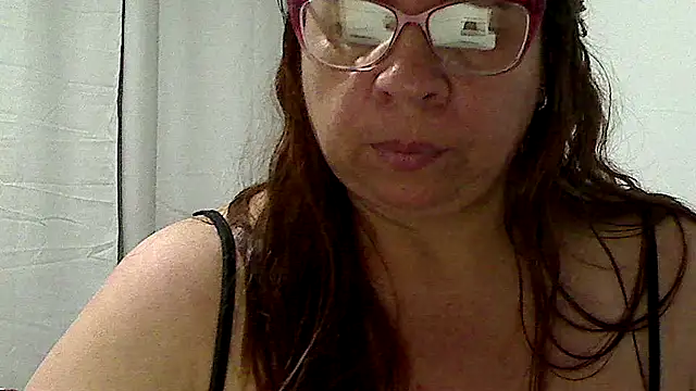 luciana69hot online show from April 21, 2026, 3:02 am