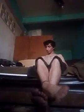 Snapshot of Raspinxx chatting on February 20, 2026, 10:43 pm Raspinxx online show from February 20, 2026, 10:43 pm