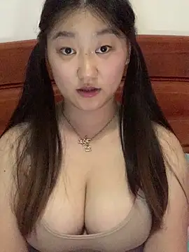 xialuo25 online show from March 10, 2026, 6:51 am