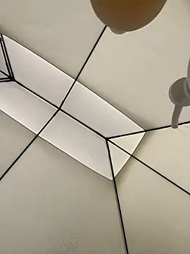 sara calderon online show from February 5, 2026, 1:27 pm