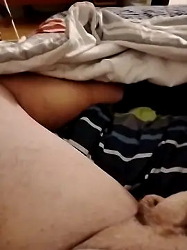 handsomedad69 online show from December 21, 2025, 2:41 am